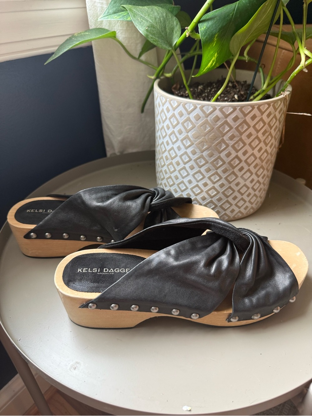 Kelsi Dagger Brooklyn 9 Black Studded Leather Slide Sandal Clogs Boho Chunky - Picture 3 of 8